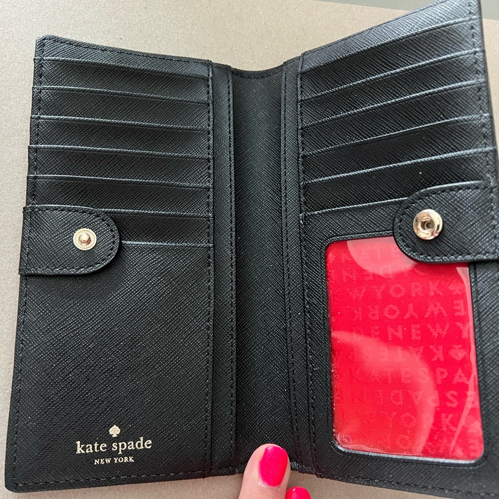 Kate Spade bifold wallet - Picture 3 of 3